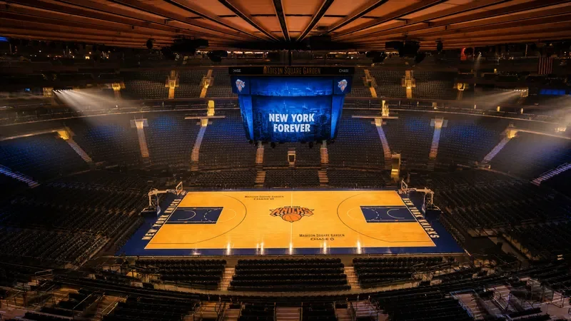 Knicks Grind Out Game 2 Win Over 76ers, But Anunoby Injury Looms Large